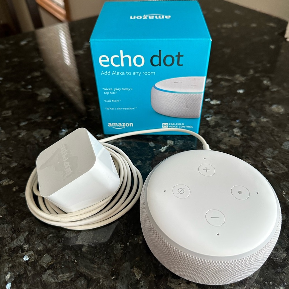 Amazon Echo Dot (3rd Gen)